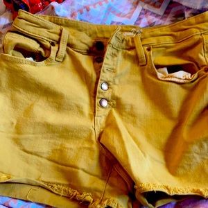Mustard Jean shorts mid rise